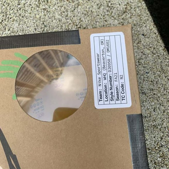 Nike Dunk Low x Off-White Lot 35 Sneakers - Picture 2 of 11